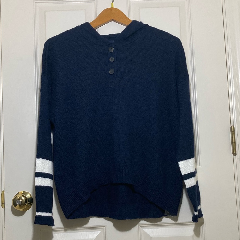 American Eagle Hooded Sweater With Buttons